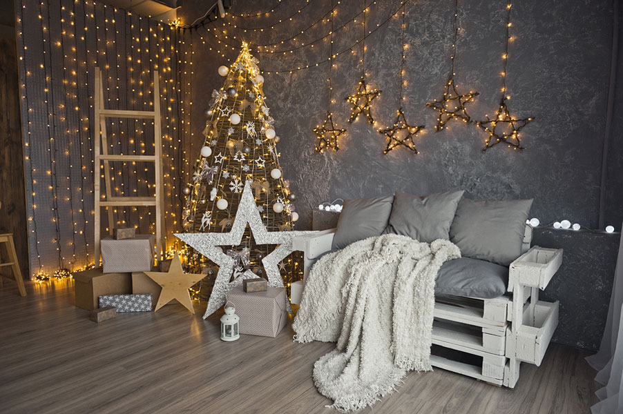 Christmas Tree Decorating Ideas to Make your Holiday Extra Bright